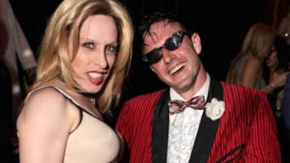 Alexis Arquette. La actriz junto a su hermano David Arquette, en 2010.