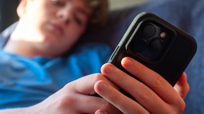 Lavado de cerebro en las redes sociales