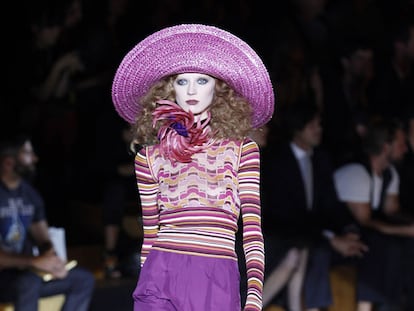 Modelo de Marc Jacobs.