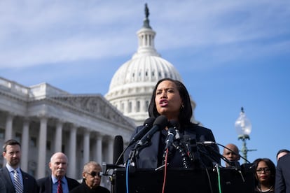 La alcaldesa del Distrito de Columbia, Muriel Bowser, en una rueda de prensa en el Capitolio, el 10 de marzo en Washington.