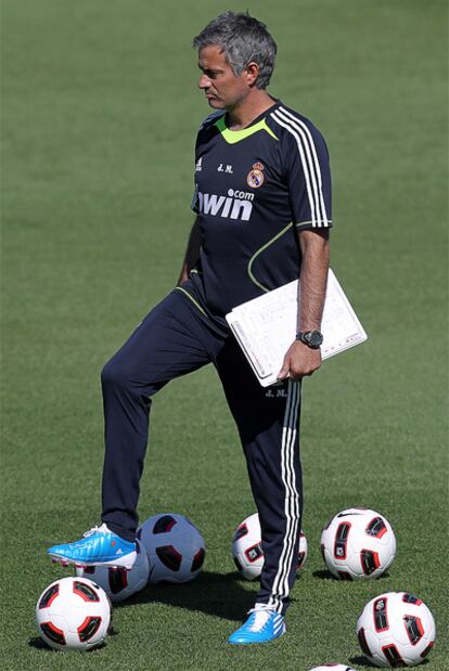 Mourinho, durante un entrenamiento.