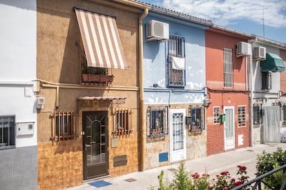 Fachadas en la colonia Benéfica Belén.