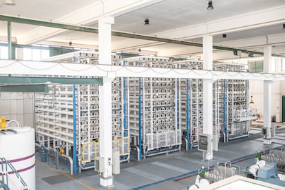 Interior de la planta desalinizadora de Xàbia.
