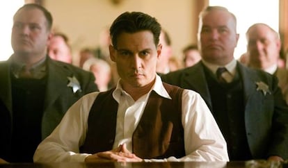 Johnny Depp en una escena de 'Enemigos públicos'.