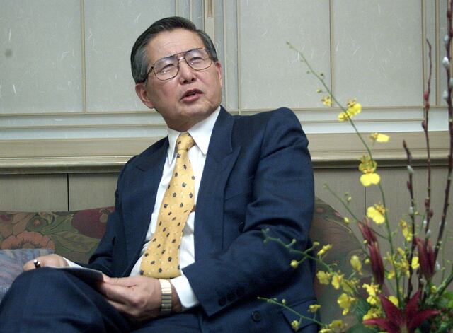 El Congreso peruano aprueba restituir la firma de Fujimori en la ...