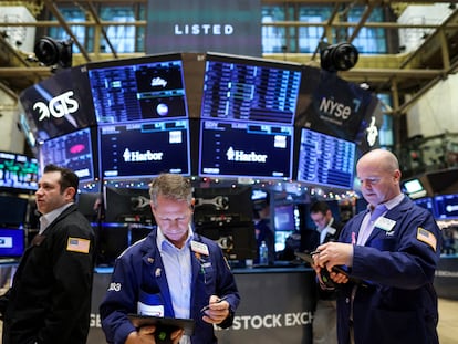 Traders work on the trading floor at the New York Stock Exchange (NYSE) in New York City, U.S., January 5, 2023.