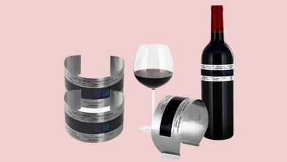 La pantalla LCD muestra la temperatura del vino en grados Celsius.