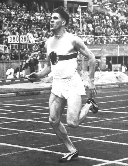 El velocista alemán Heinz Fütterer, igualó el récord de los 100 metros lisos de Jesse Owens, en los mundiales de Japón de 1954. El tiempo, 10,2 segundos.
