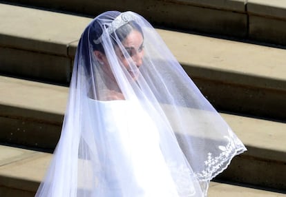 Meghan Markle, muito sorridente durante a sua chegada à cerimônia.