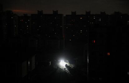 Un área para dormir durante los apagones en Kiev (Ucrania), el martes. El alcalde de la capital pidió a los residentes que conserven los suministros y consideren mudarse temporalmente en caso de un corte total de energía.