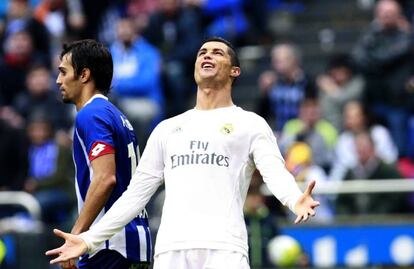 Cristiano lamenta una ocasión fallada.