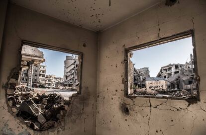 Estas son las vistas que esperan a aquellos desplazados de los barrios más afectados de Homs por la guerra que se ven obligados retornar a sus hogares al no poder afrontar un alquiler.