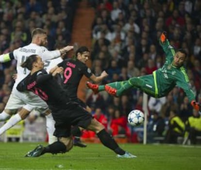 Una ocasión del PSG ante el Madrid.