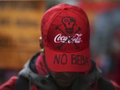 Coca-Cola cumple su amenaza y cierra Fuenlabrada despidiendo a toda la plantilla