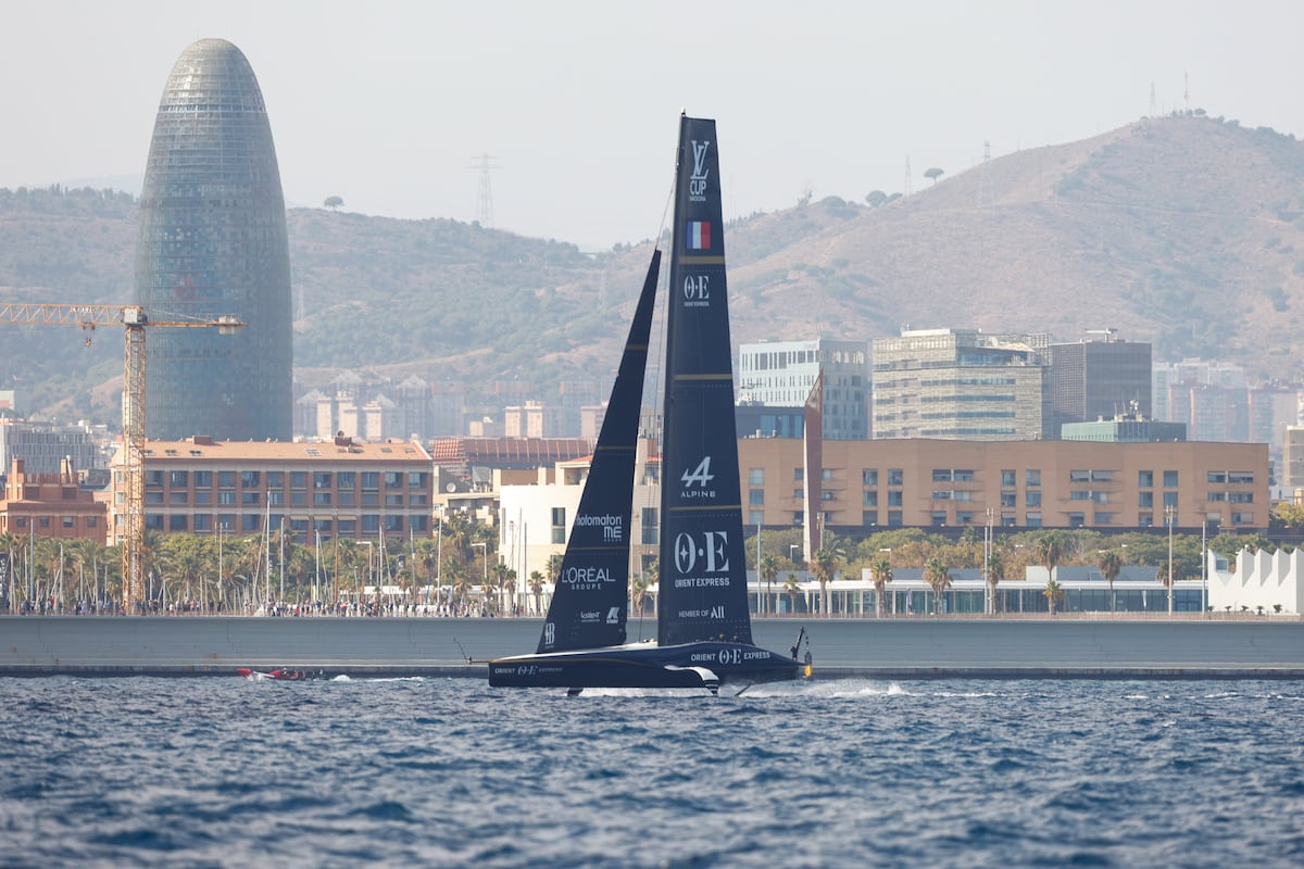 Lack of wind on Barcelona beach shakes up America’s Cup favourites | Sports