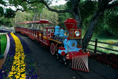 Una de las locomotoras que surcaba las vías de la Neverland Valley Railroad.