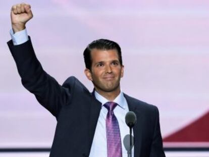 Trump Jr. dice que la prensa “calentaría las cámaras de gas” si los republicanos “mintieran como los demócratas 