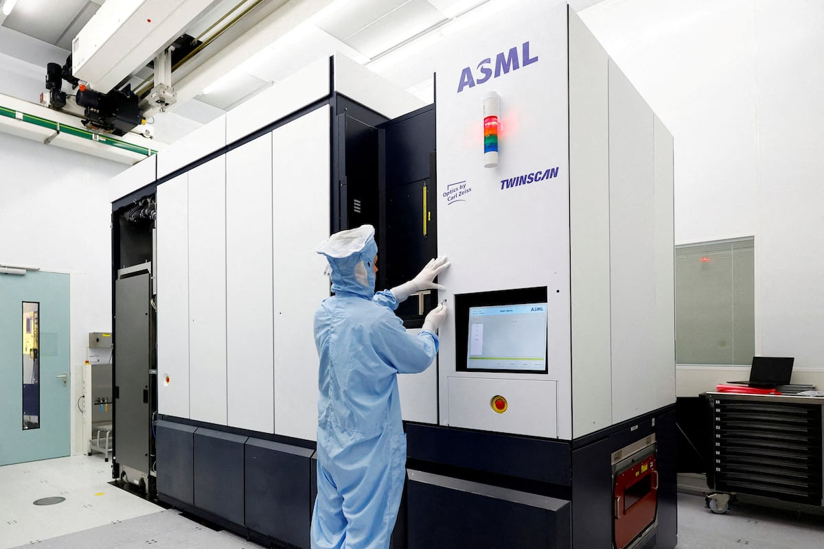 ASML, dura resaca tras subir al podio y en posición para la remontada