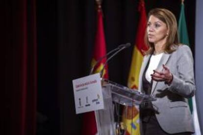 La presidenta de la Junta de Castilla-La Mancha, María Dolores de Cospedal, hoy, durante su intervención en la inauguración del suministro de gas natural en la localidad toledana de Fuensalida.