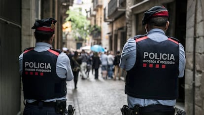 Una patrulla de Mossos a Girona.