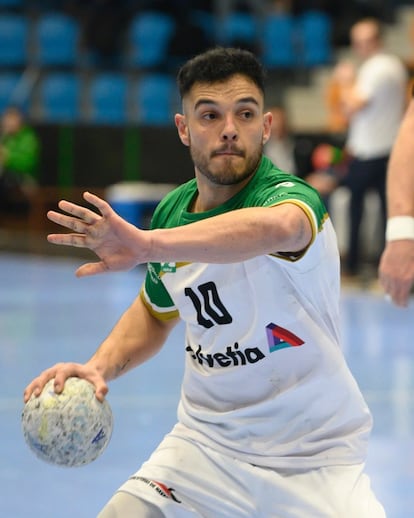 Ander Torriko, contra el Cuenca, tras su vuelta de la lesión.