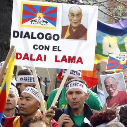 Manifestantes pro Tíbet en Madrid