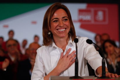 Chacón, durante su encuentro con simpatizantes en Granada.