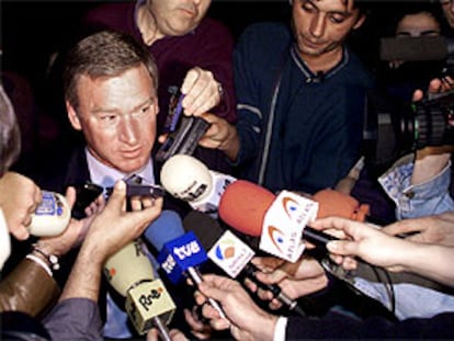 Javier Clemente, en su primera conferencia de prensa como entrenador del Tenerife.