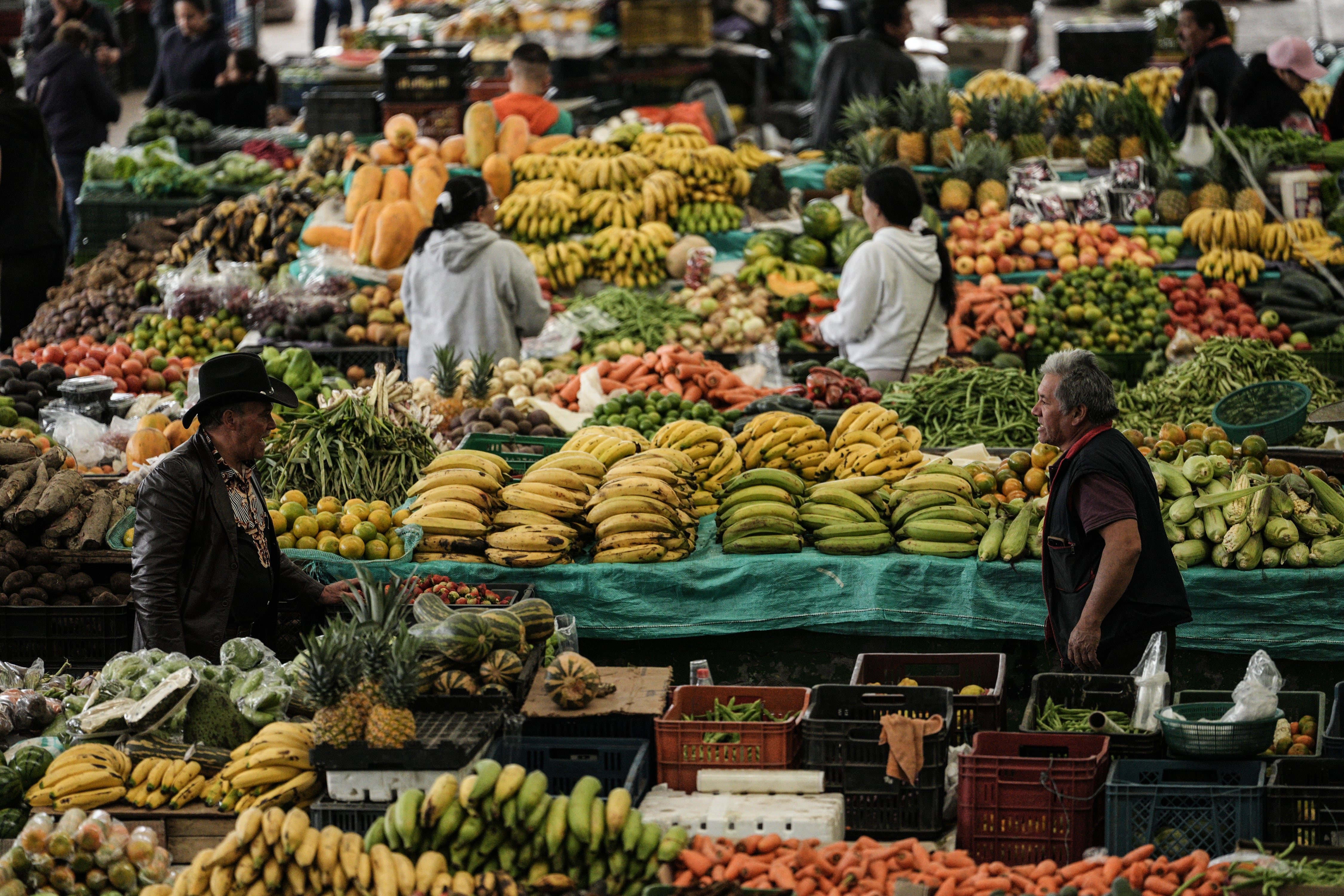 La economía colombiana crece por encima de lo previsto en el tercer trimestre del año: el PIB se mueve a un 3,6%