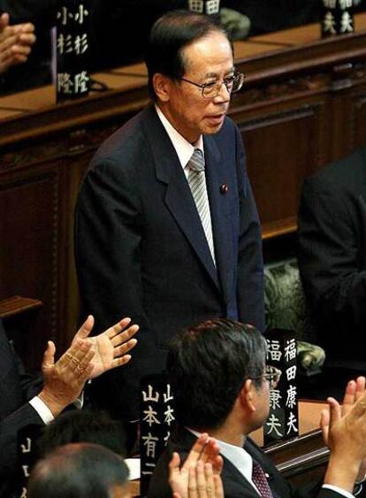 Fukuda, antes de su elección como primer ministro en el Parlamento.