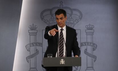 Pedro Sánchez, en La Moncloa, tras reunirse con Rajoy.