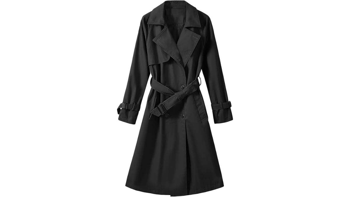 Gabardina con doble botonadura.