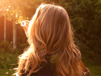 Los tratamientos reparadores para el cabello son muy demandados en otoño. GETTY IMAGES.