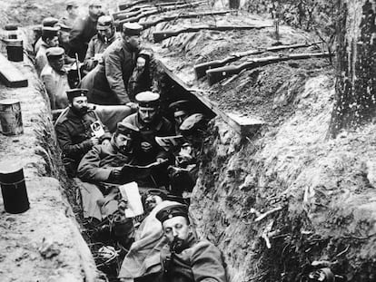 Soldados alemães durante a quarta batalha de Ypres, em outubro de 1918.