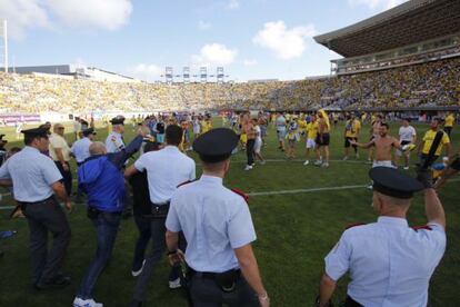 Invasión de campo en el partido Las Palmas-Córdoba