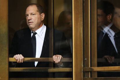 Harvey Weinstein a la salida de un juicio por una nueva acusación de agresión sexual, el 26 de agosto de 2019 en Nueva York.