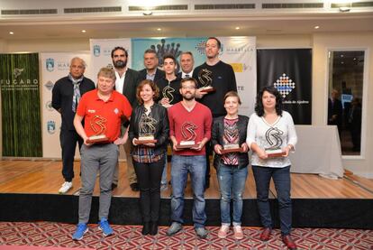 Foto final de la clausura. En primer plano, de izquierda a derecha, Alexéi Shírov, Sabrina Vega, Iván Salgado, Ludmila Kolotilina y Mónica Calzetta. Detrás, a la derecha, Paco Vallejo.