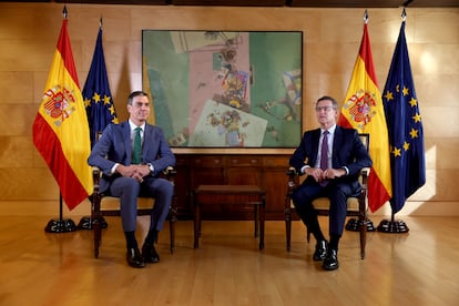 Pedro Sánchez y Alberto Núñez Feijóo, este lunes en el Congreso.