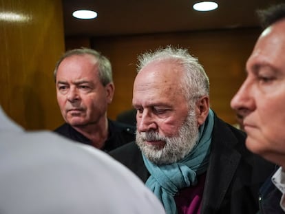 El antiguo sacerdote Bernard Preynat durante su juicio en Lyon a comienzos de año