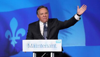 Francois Legault celebra su victoria, en Quebec.