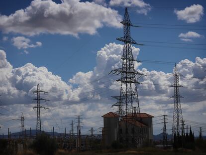 Torres de alta tensión eléctrica en Terrassa.