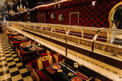 Las cintas del buffet de Wonderland son uno de los mayores atractivos para los clientes.
