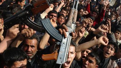 Protesta chií en Bagdad, en febrero de 2006.