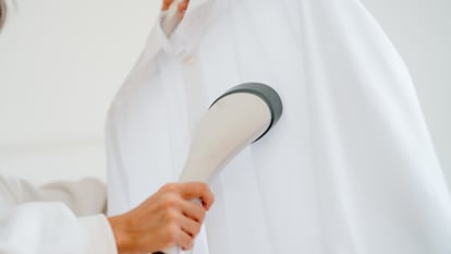 Este es uno de los mejores cepillos de vapor que se pueden comprar por Black Friday en Amazon