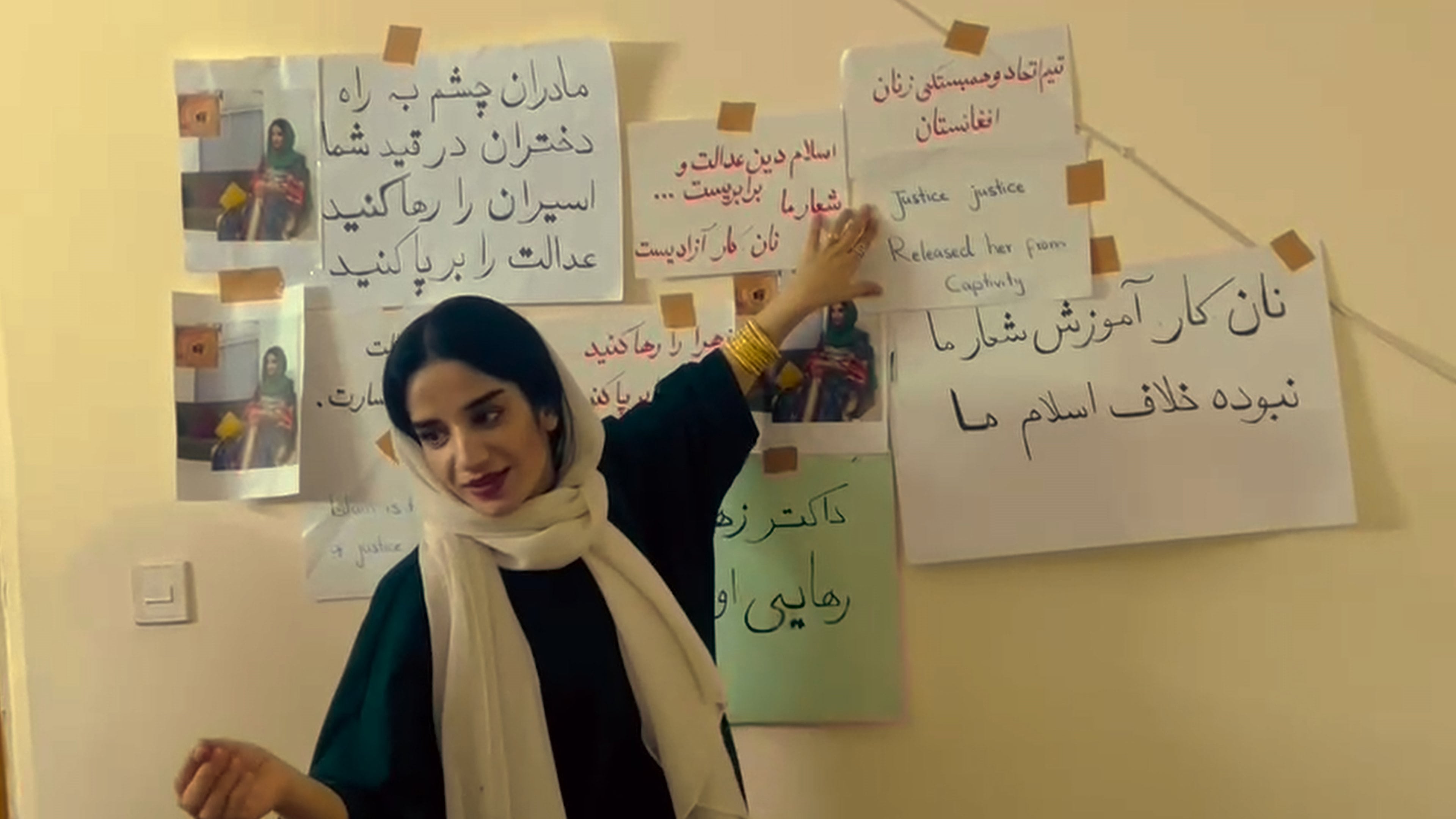 La doctora Zahra Mohammadi, en 'Bread & Roses'.