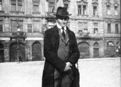 Franz Kafka, en Praga, en 1920.