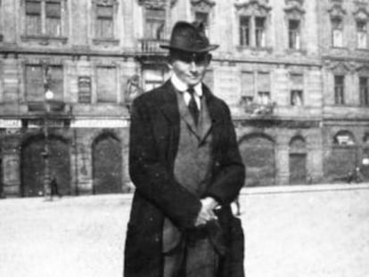 Franz Kafka, en Praga, en 1920.