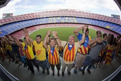 La cadena humana en el Camp Nou.