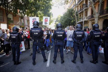 La Policía trató de registrar la sede de la CUP el 20 de septiembre de 2017. Foto: Massimiliano Minocri