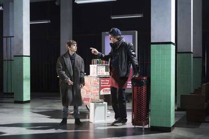 Abel Rodr&iacute;guez (izquierda) y Joan Carreras, en una escena de &#039;Isl&agrave;ndia&#039;.